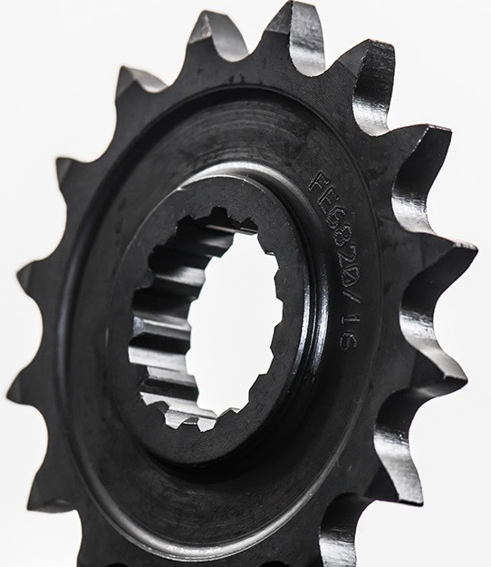 Pignon de Sortie de Boîte FE 525 pour Yamaha 900 Tracer 9 (15-21)