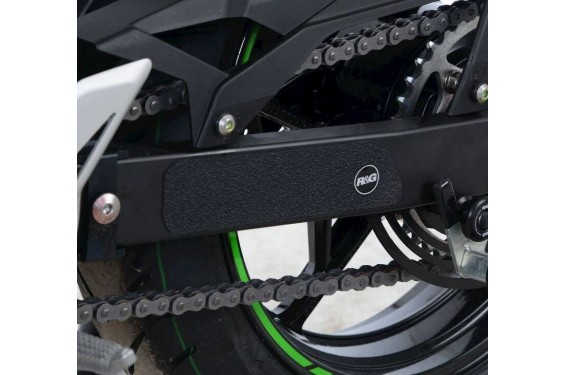 Protection Bras Oscillant et Silencieux Anti-Frottement R&G pour Kawasaki Ninja 400 - KRT (18-21) - EZBG409BL Protection Bras Oscillant et Silencieux Anti-Frottement R&G pour Kawasaki Ninja 400 - KRT (18-21) - EZBG409BL