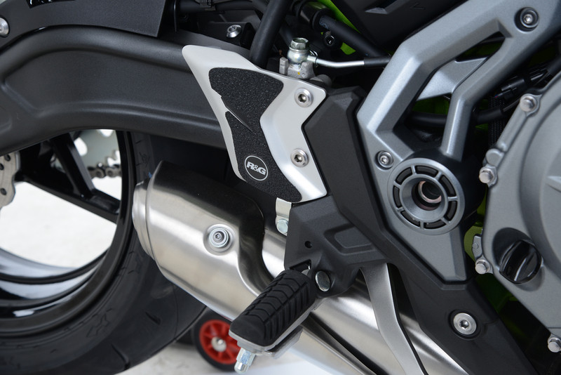Protection Platines Anti-Frottement R&G pour Kawasaki Z 650 (17-24) - EZBG407BL