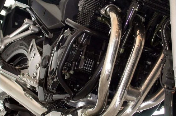 Crash Bar Moteur/Haut Sw-Motech pour Suzuki 650 Bandit (05-06) SBL.05.376.100 Crash Bar Moteur/Haut Sw-Motech pour Suzuki 650 Bandit (05-06) SBL.05.376.100