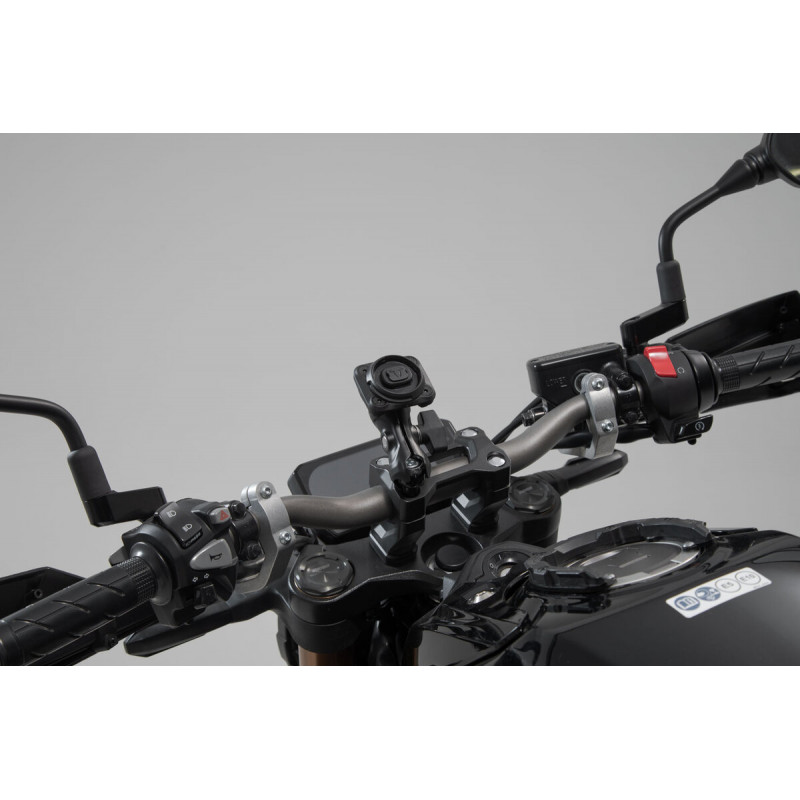 Kit support universel SW-Motech avec Smartphone Drybag GPS.00.308.35500 Kit support universel SW-Motech avec Smartphone Drybag GPS.00.308.35500