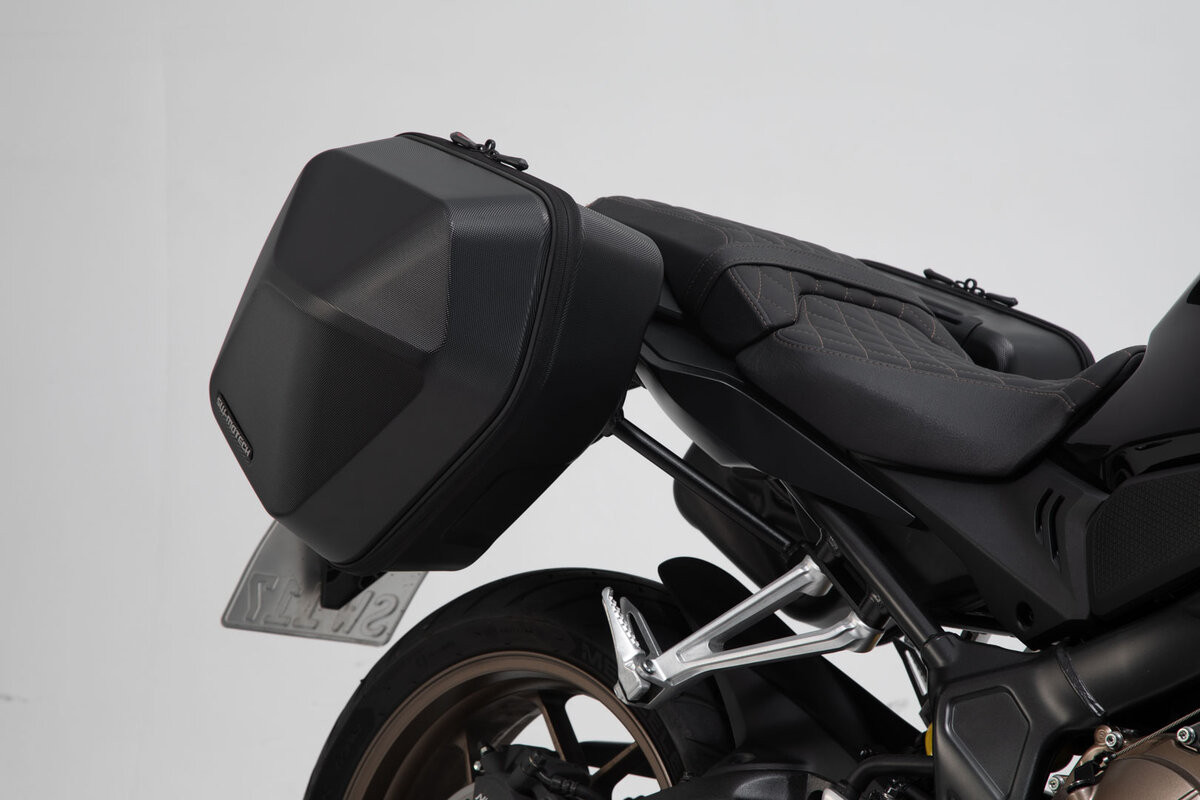 Pack Valises Latérales URBAN ABS et Supports SW-Motech pour Honda CB 650 R (19-20) BC.HTA.01.914.30000/B