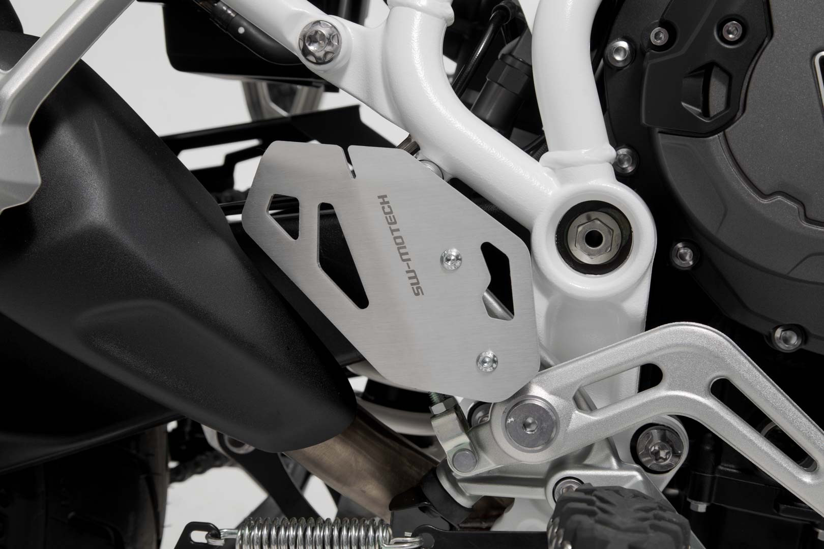 Protège-talon droit SW-Motech pour Tiger 900 (19-22) SCT.11.953.10000/S