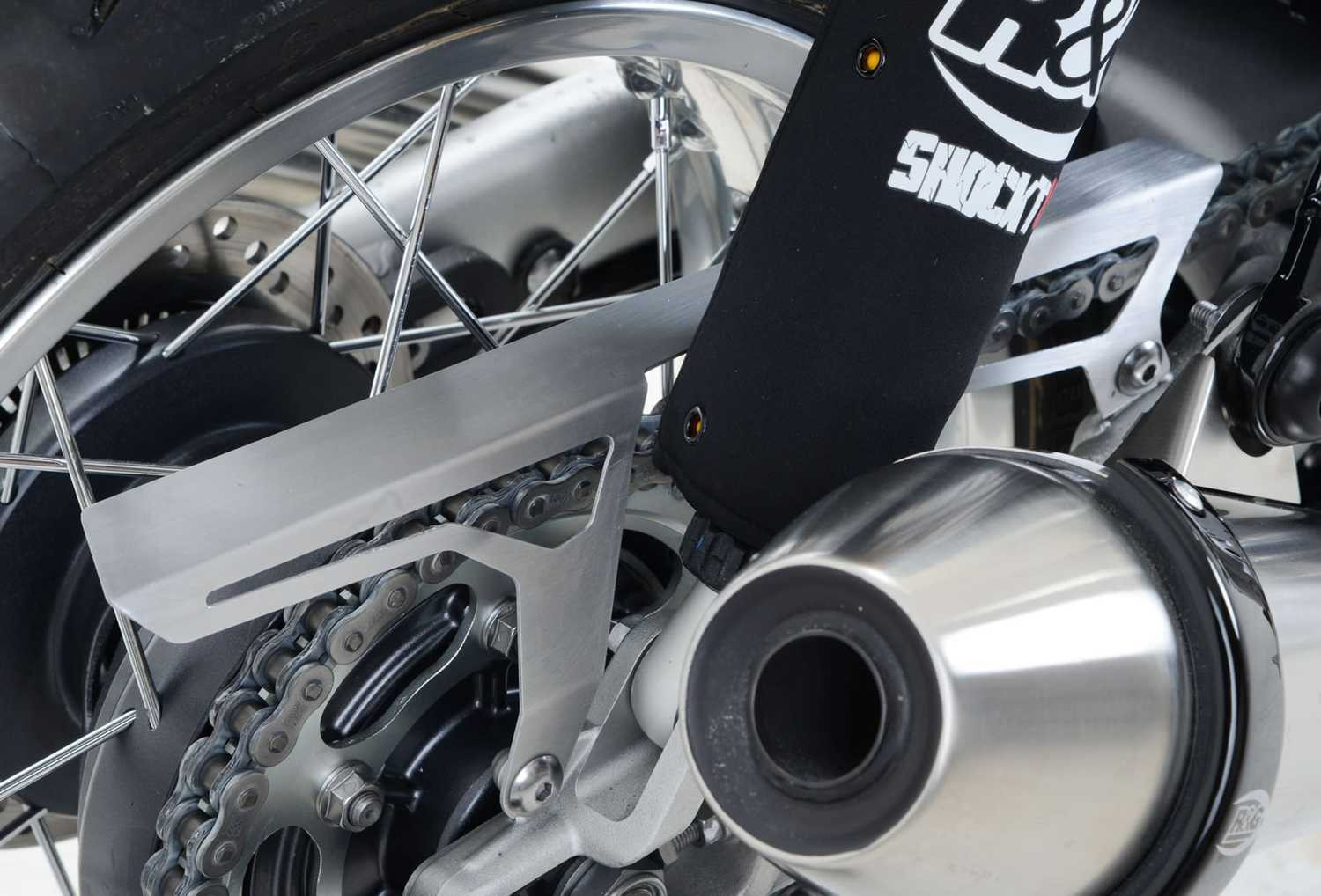 Protection de Chaîne Noir R&G pour Triumph Thruxton 1200 R (16-18) - CG0010SI