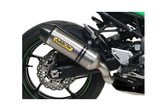 Silencieux ARROW Race-Tech Homologué pour Kawasaki Z900 E (17-18) et Z 900 A2 (19-23) Silencieux ARROW Race-Tech Homologué pour Kawasaki Z900 E (17-18) et Z 900 A2 (19-23)