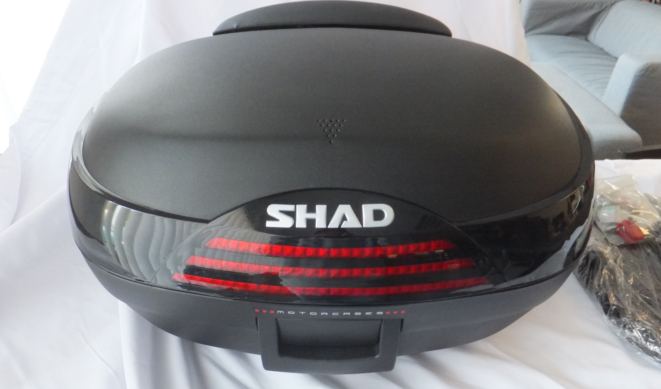 Top case Moto Shad SH46 avec Dosseret, Modèle d'Exposition