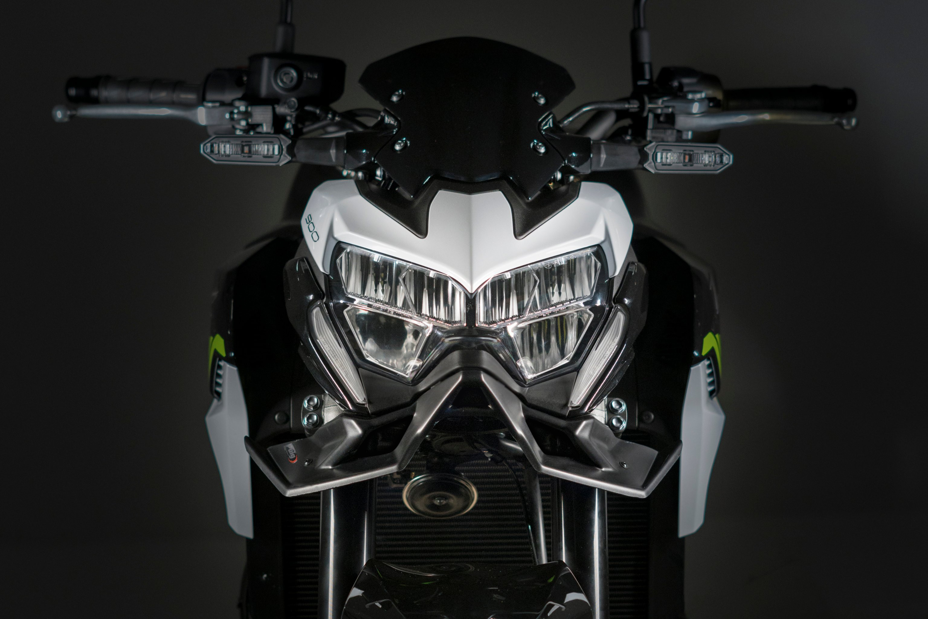 Aileron Frontal Downforce Roadster Puig pour Kawasaki Z 900 - Z 900 SE (20-24)