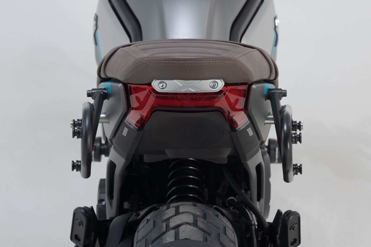 Support latéral SLC SW-Motech gauche pour CF Moto 700 CL-X (22-24) HTA.10.033.10000