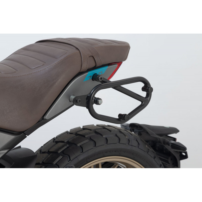 Support latéral SLC SW-Motech gauche pour CF Moto 700 CL-X (22-24) HTA.10.033.10000 Support latéral SLC SW-Motech gauche pour CF Moto 700 CL-X (22-24) HTA.10.033.10000