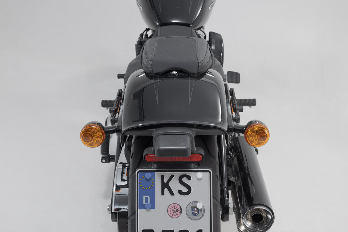 Pack Valises Latérales SW-Motech Legend Gear 19.5 / 25.50 L pour Harley Davidson 1868 Low Rider ST (20-21)