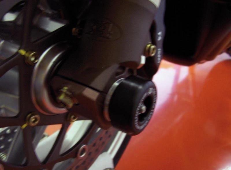 Roulettes de protection de fourche R&G pour MV Brutale 750 et 910 - F4 750 et 100 (05-10) - FP0019BK