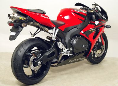 Ligne d'échappement ARROW Maxi Race-Tech embout Inox pour CBR 1000 RR (04-07)