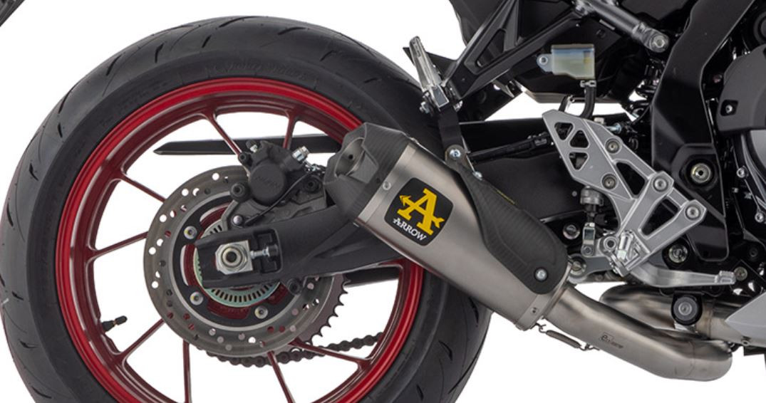 Ligne d'Échappement ARROW Works pour SUZUKI GSX-8R (23-24)