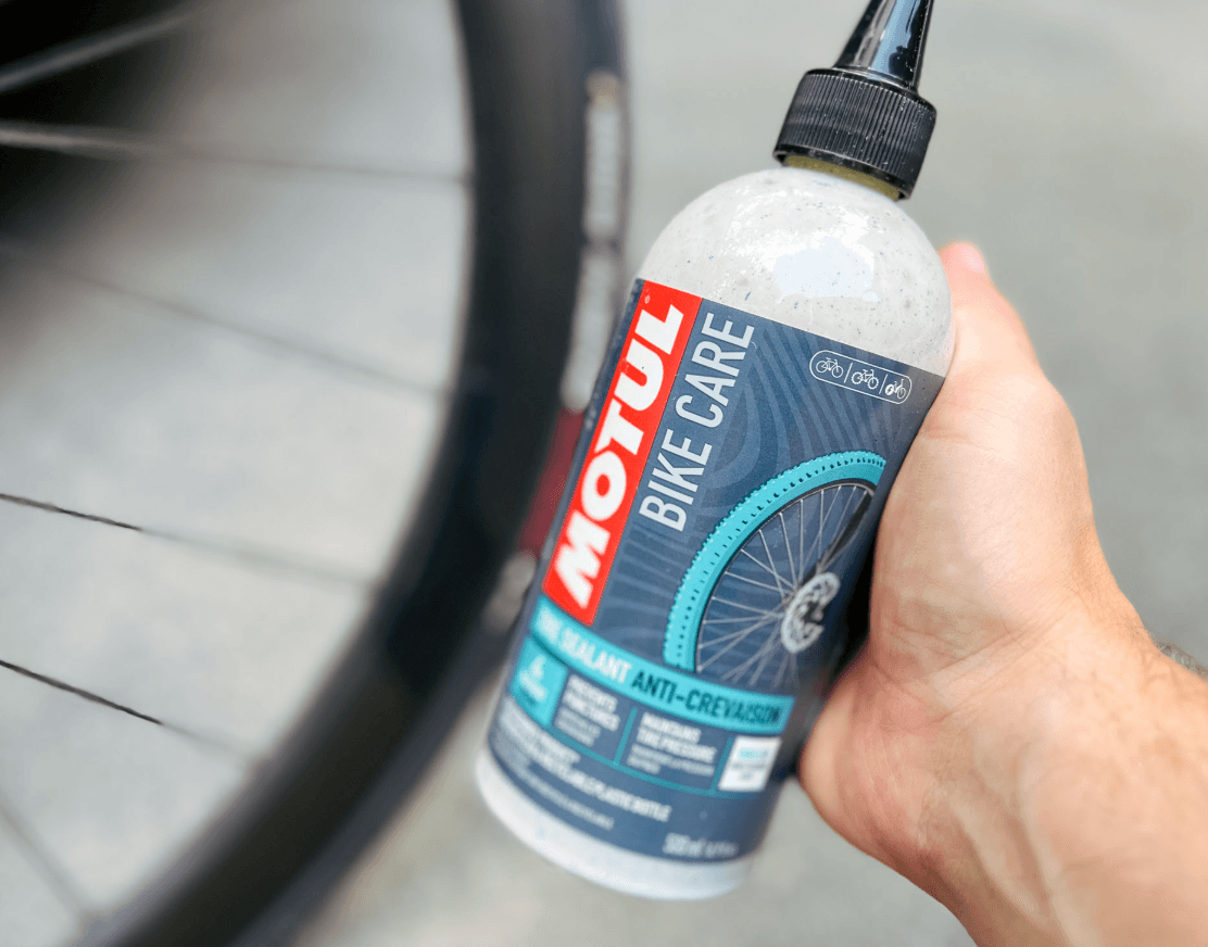 Motul Tire Sealant Anti-Crevaison Vélo - 500 ml