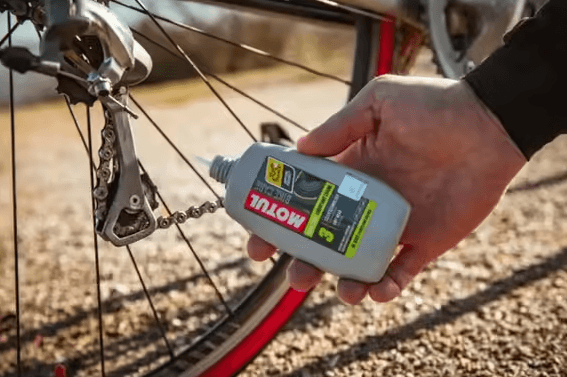 Motul Lube Dry Graisse Chaîne Vélo - 100 ml