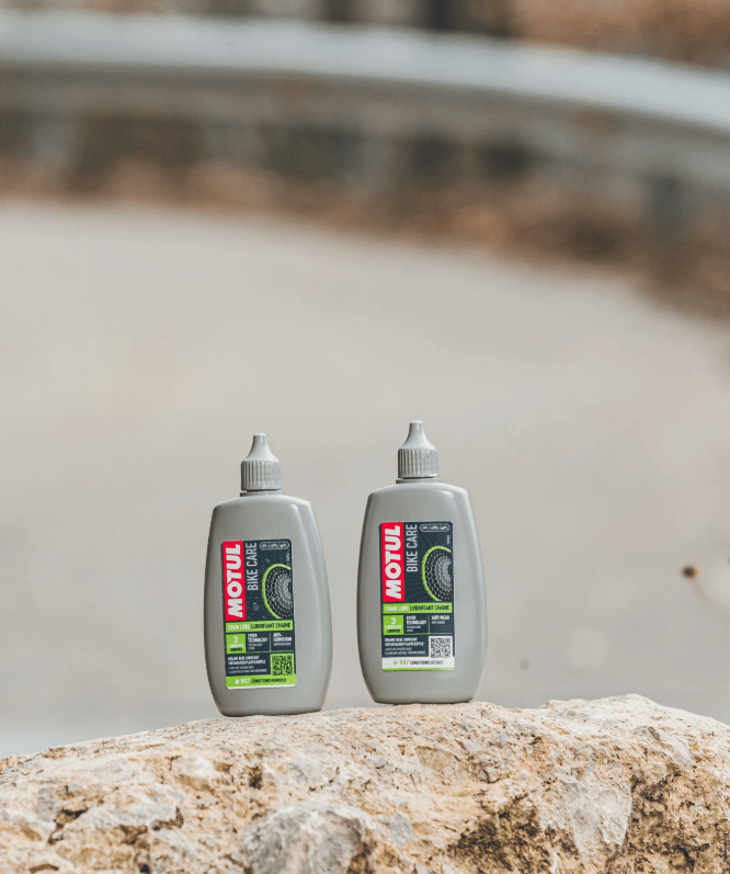 Motul Lube Dry Graisse Chaîne Vélo - 100 ml