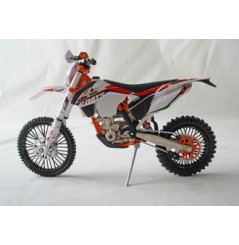 maquette moto 1/12 Gunze Tohatsu - La vie du jouet