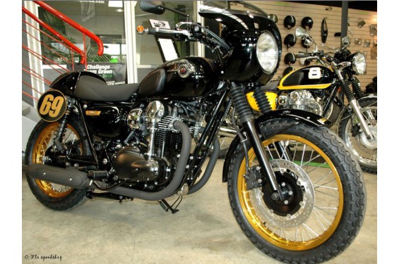 Plaques numéro latérales Kawasaki W650 & W800