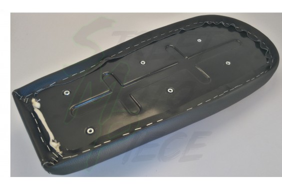 Selle Plate Scrambler en Skai Noir Selle Plate Scrambler en Skai Noir