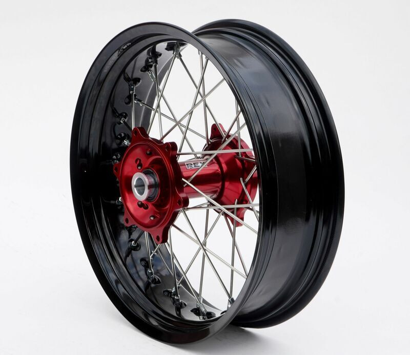 Roue Arrière Complète Moyeu Rouge RFX Race SM 17x4,50 pour Beta RR 125 2T Enduro (19-19) - FXWH 60031 55RD