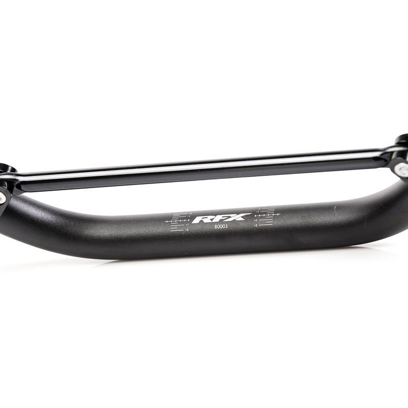 Guidon Alu de 28.6mm avec barre RFX Pro Series F8 Windham - Largeur 779mm et Hauteur 88mm Guidon Alu de 28.6mm avec barre RFX Pro Series F8 Windham - Largeur 779mm et Hauteur 88mm