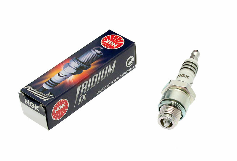 Bougie NGK Iridium IX CR9EIX pour Suzuki DR 350 (94-99) - 3521