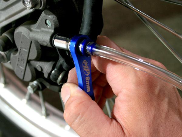 Mini purgeur de Liquide de frein Moto MotionPro Douille 10mm