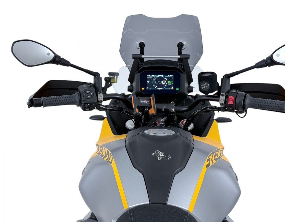 Bulle Sport avec radar Fumé Foncé WRS pour Moto Guzzi Stelvio 1000 (24-26) - MG003FS