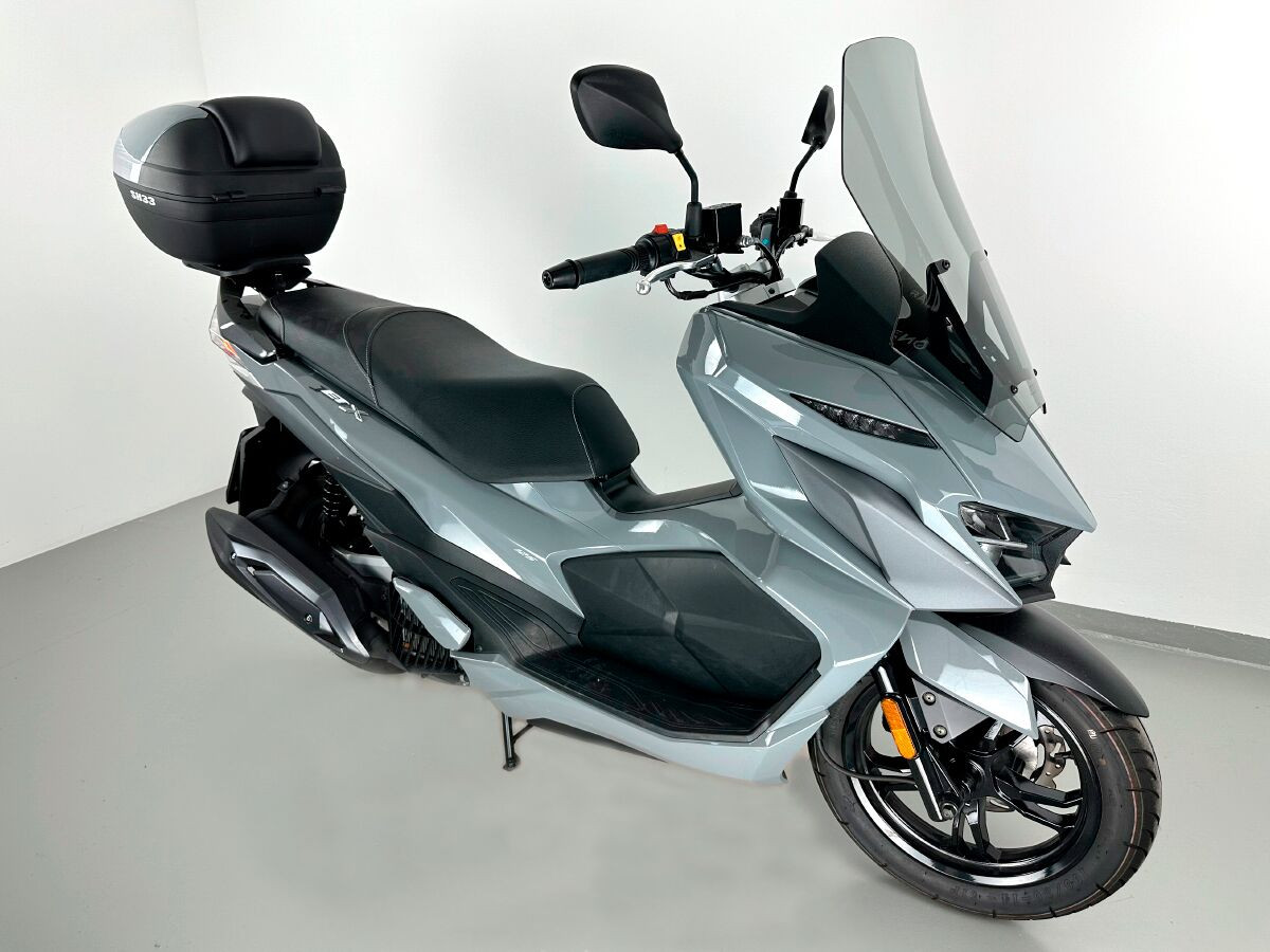 Pare-Brise Touring Fumé WRS pour SYM JET X 125 (21-23) - SY001F