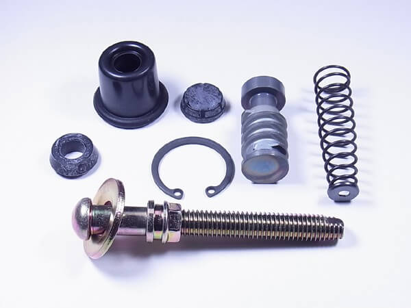 Kit réparation maitre cylindre arrière moto pour FZR 750 (87-88) - MSR-205