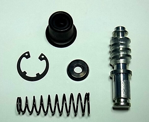 Kit réparation maitre cylindre avant moto pour DR 125 SE (94-96) - MSB-309
