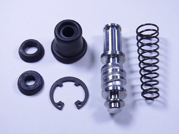 Kit réparation maitre cylindre avant moto pour VL 800 (01-11) - MSB-307