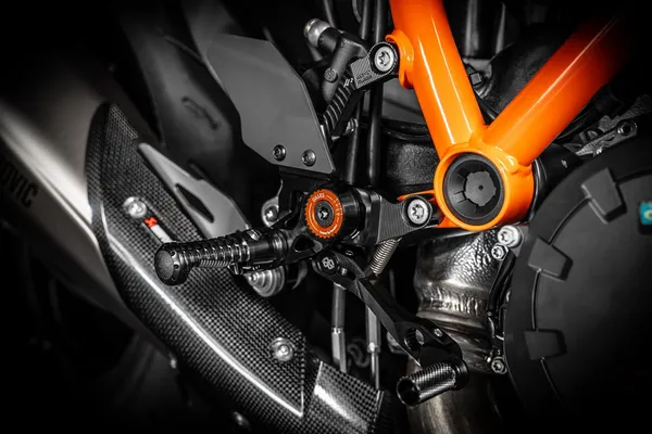 Commande-Reculée MUE2 Gilles Tooling pour KTM Super Duke 1390 R (2024)
