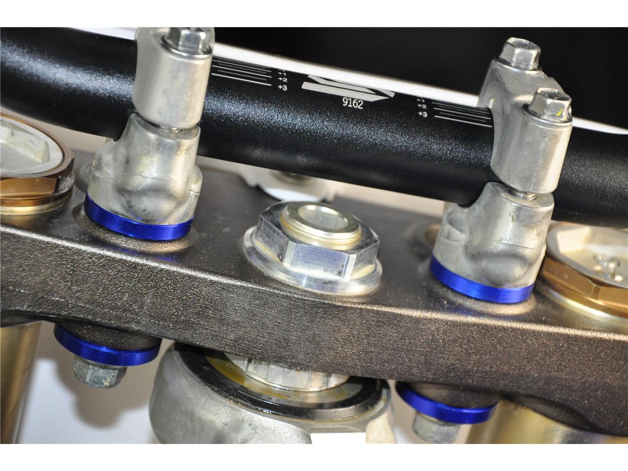 Entretoise de pontet Alu Scar Bleu pour Yamaha YZ250 F (14-25) YZ450 F (14-25) WR250 F (15-25) - SCYZF