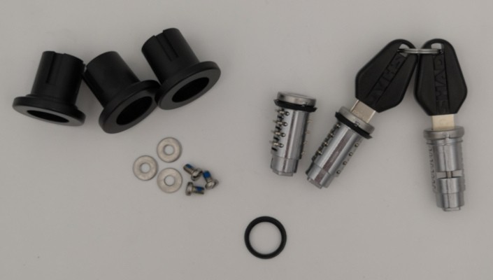 Kit 3 Cylindre Barillet + 2 clés NOIR pour les Nouvelles Valises Shad SH23-SH35-SH36