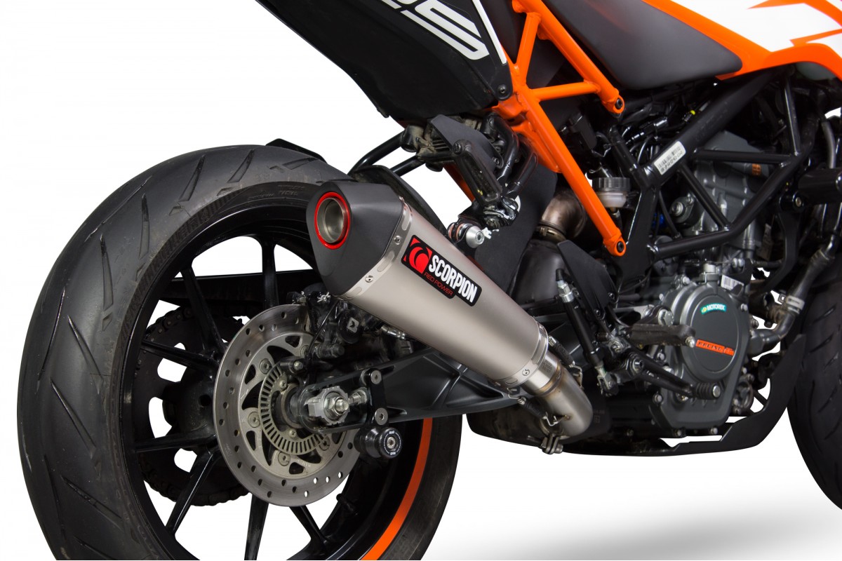Silencieux d'échappement Moto Scorpion Serket Titane pour KTM Duke 125/200 (17-18)