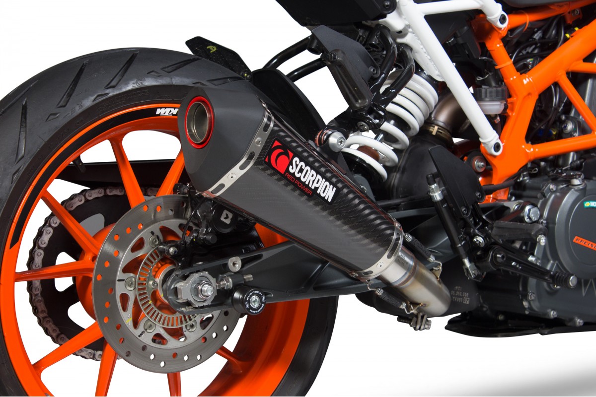 Silencieux d'échappement Moto Scorpion Serket Carbone pour KTM Duke 390 (17-19)