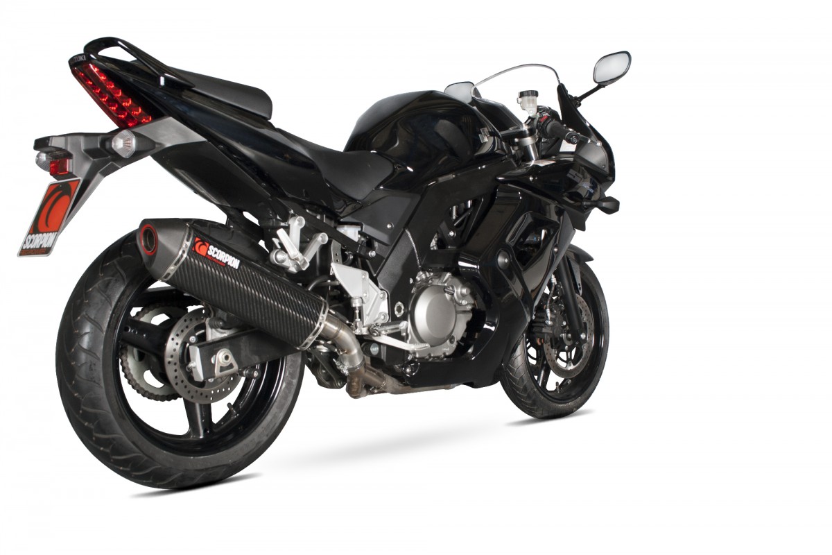 Silencieux d'échappement Moto Scorpion Serket Carbone pour Suzuki SV650 N, S (04-09)