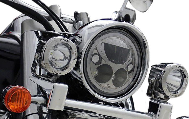 Support Éclairage Adaptateur de Phare DENALI M7 pour Suzuki VL 800 INTRUDER (01-04)