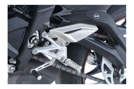 Protection Cadre Et Bras Oscillant Anti-Frottement R&G pour Triumph Street Triple 765 R - S - RS (17-21) - EZBG805BL