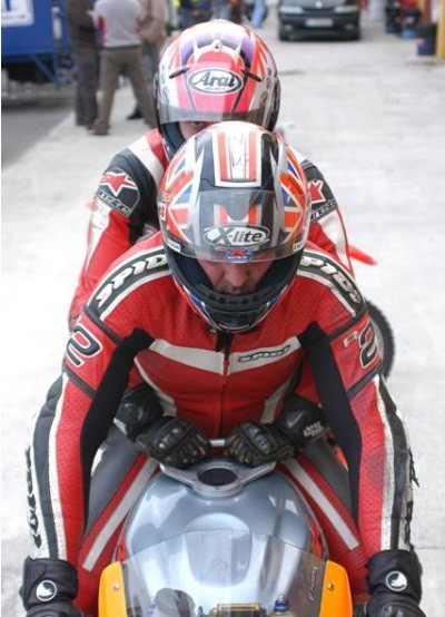 Poignée de Réservoir Grise A-Sider pour GSX-R 600 (04-16) SV 650 (04-21) SV 650 X (18-21)