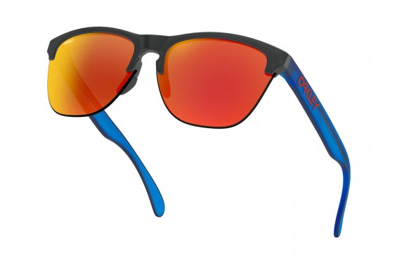 Lunette de Soleil OAKLEY FROGSKINS LITE MAVERICK VIGNALES SIGNATURE SERIES Verres PRIZM Ruby Lunette de Soleil OAKLEY FROGSKINS LITE MAVERICK VIGNALES SIGNATURE SERIES Verres PRIZM Ruby