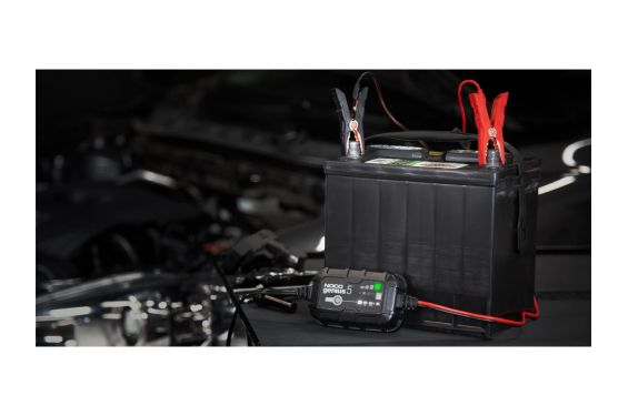 Chargeur de Batterie Moto Intelligent NOCO Genius 5 6-12V 5A Chargeur de Batterie Moto Intelligent NOCO Genius 5 6-12V 5A