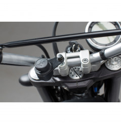 Patte de Fixation SW-Motech M10 pour Prise Allume-Cigare EMA.00.107.12400