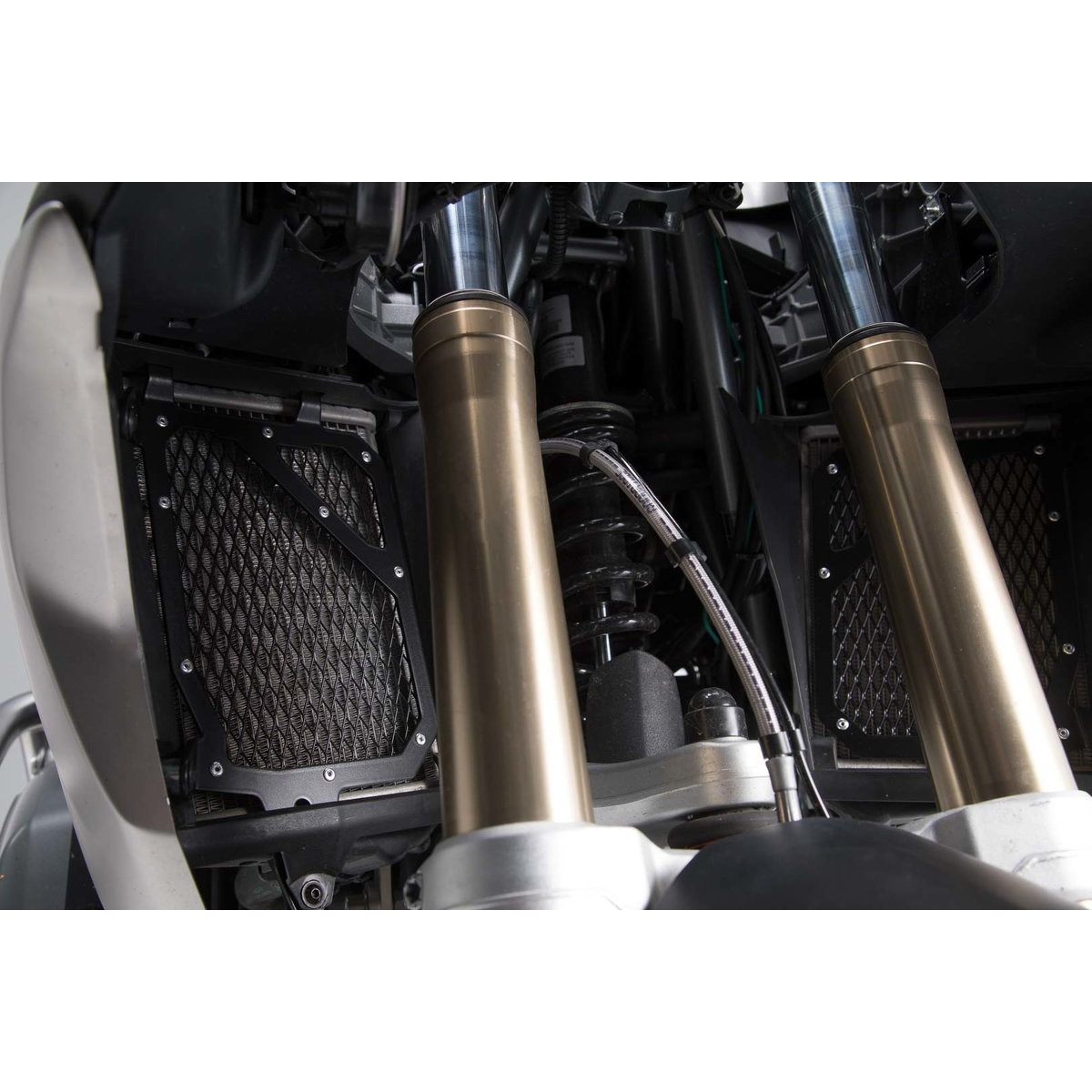 Protection de Radiateur SW-Motech pour BMW R 1200 GS (16-20) KLS.07.870.10000/B
