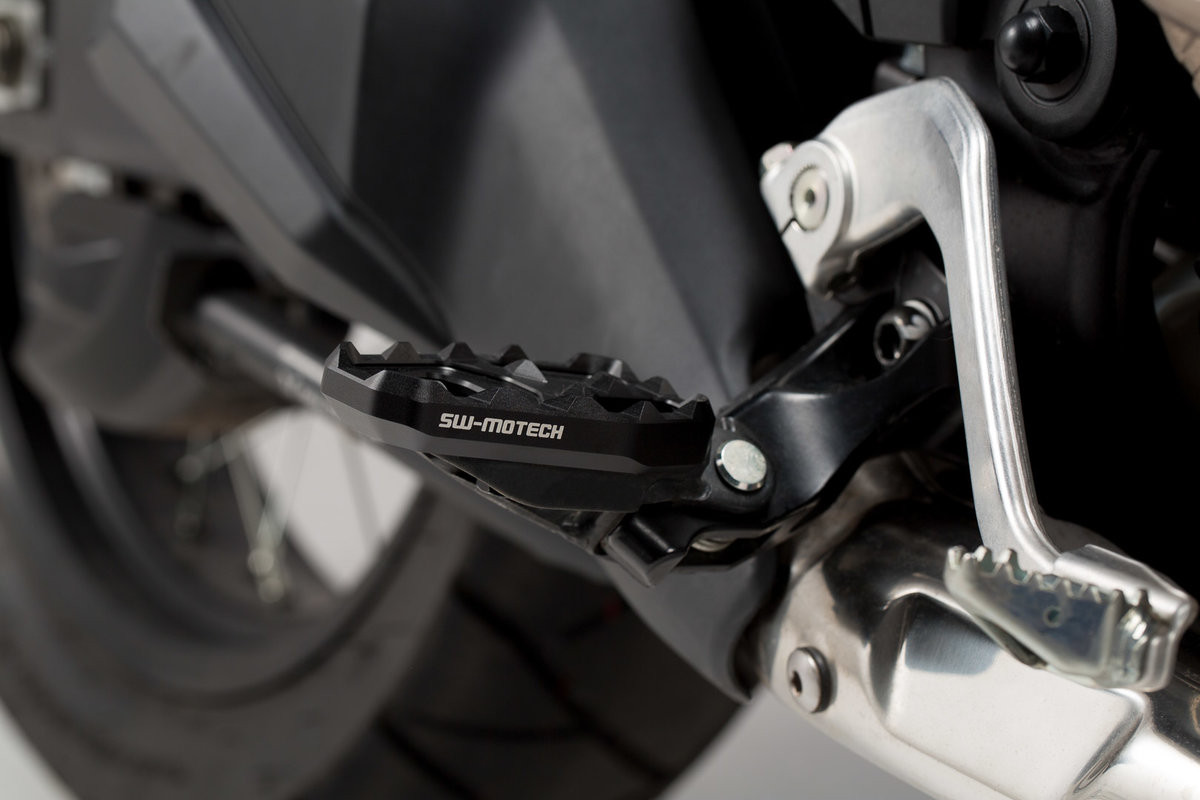 Extensions de Repose-Pied SW-Motech pour Africa Twin 1100 (20-23) FRS.01.890.10000/B