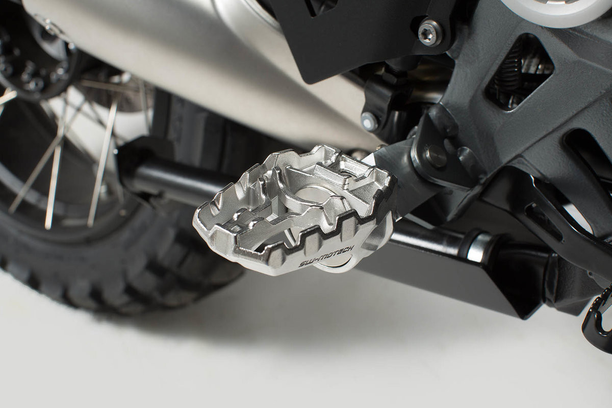 Repose Pieds EVO SW-Motech pour KTM 990 SMR (09-13) FRS.04.112.10101