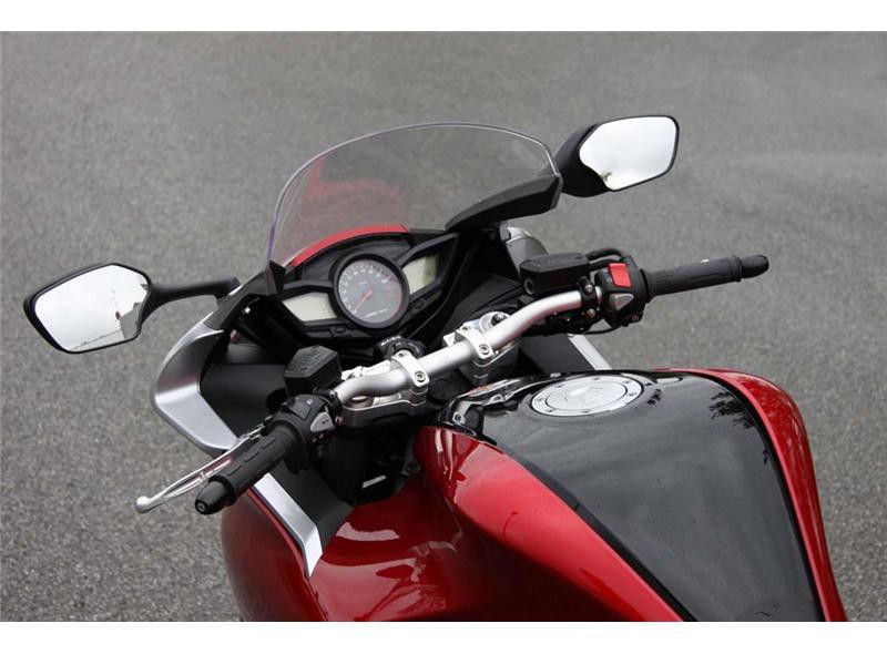 Kit Street Bike LSL pour VFR1200F DCT (10-14)