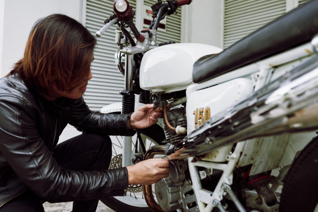 Entretien des pièces en acier inoxydable sur votre moto